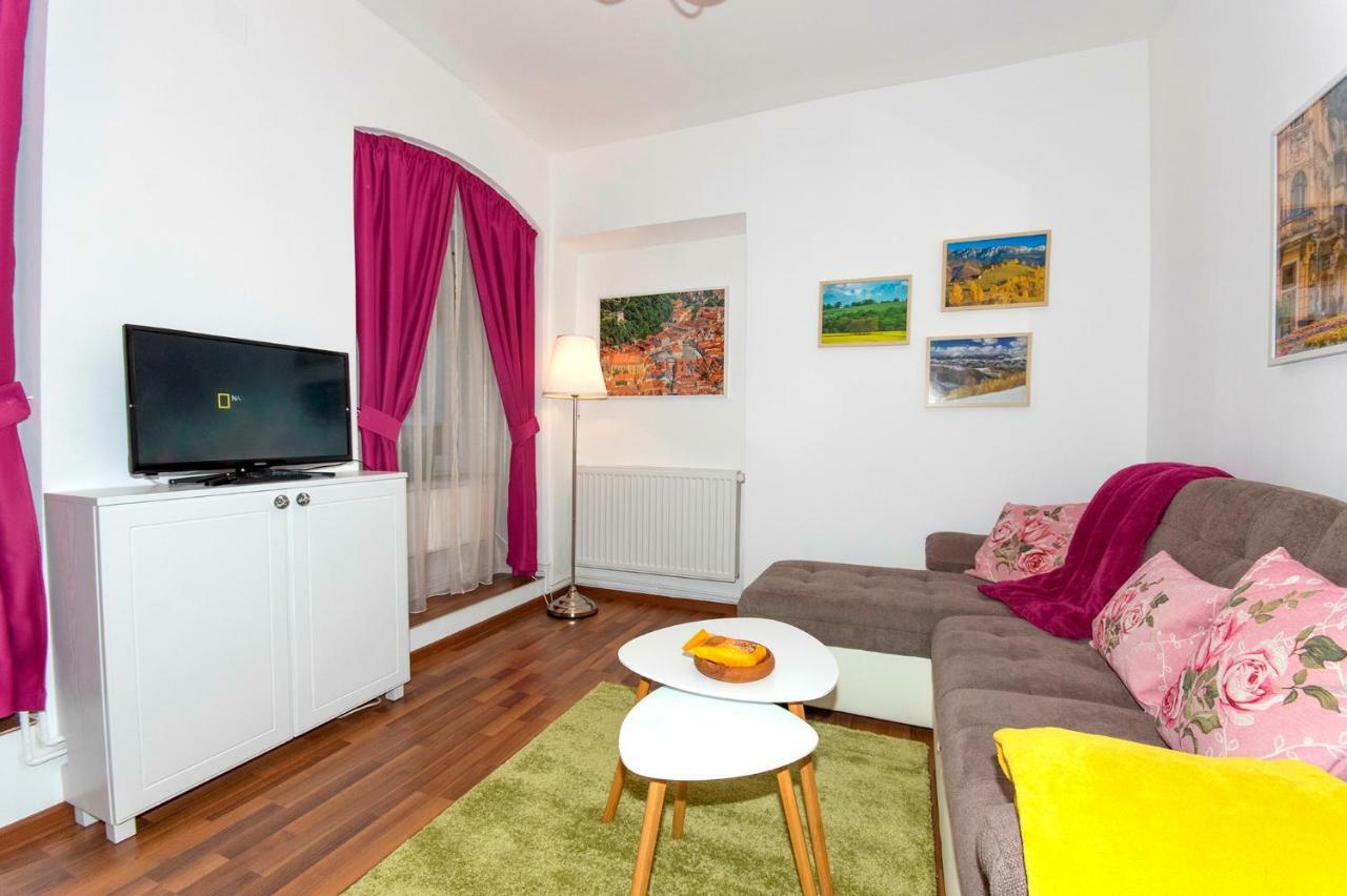 Ava'S Home Brasov Luaran gambar
