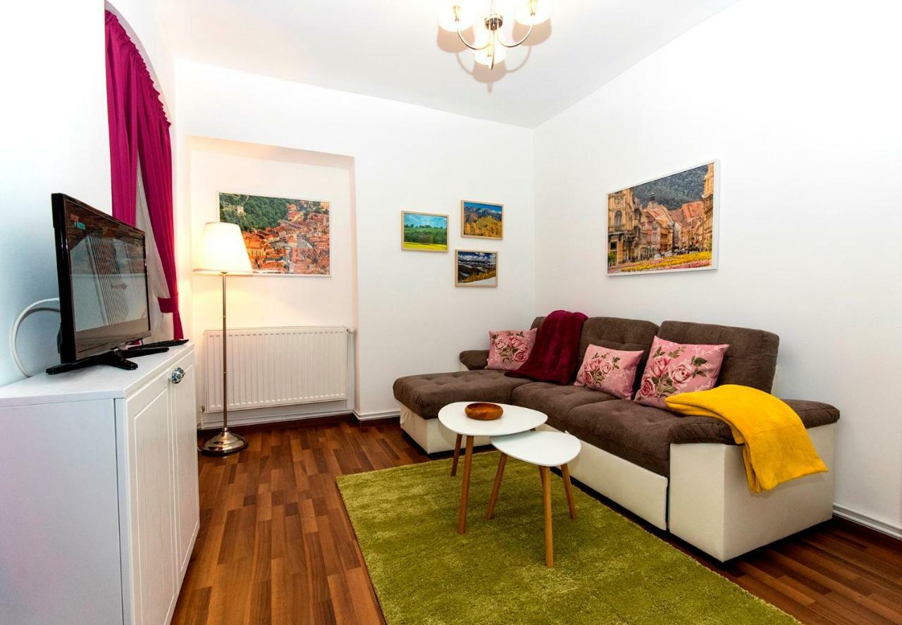 Ava'S Home Brasov Luaran gambar