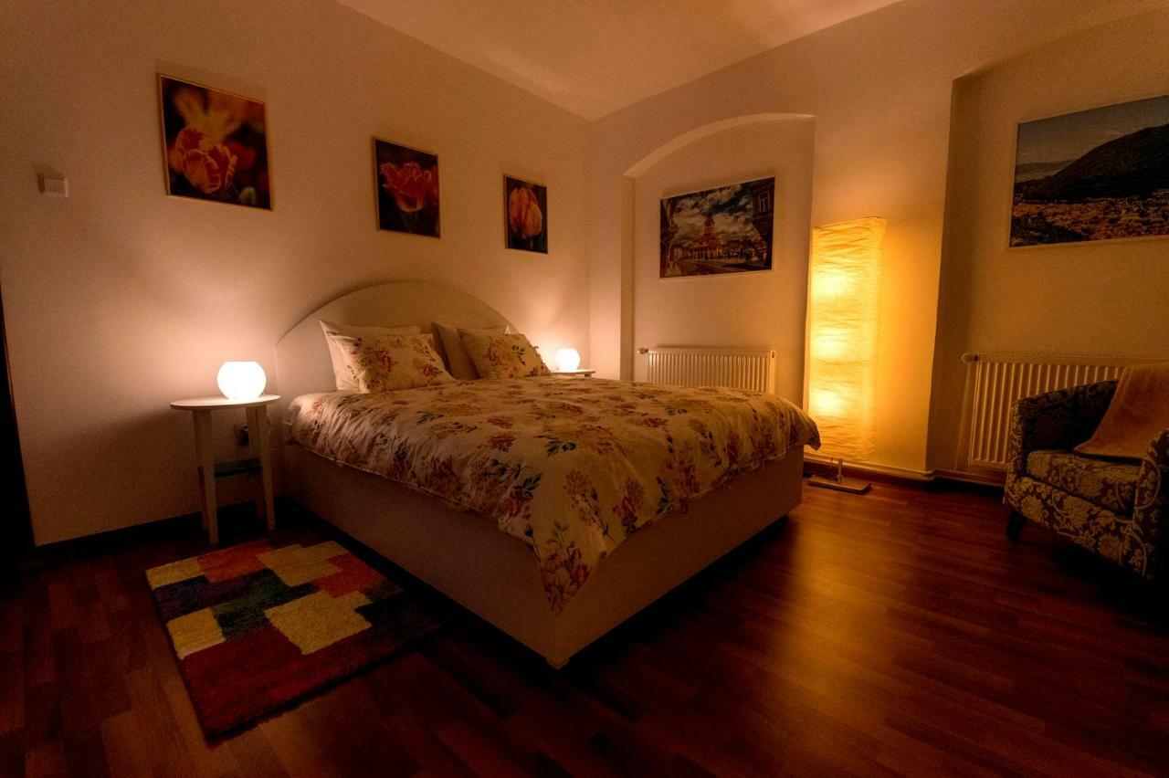 Ava'S Home Brasov Luaran gambar